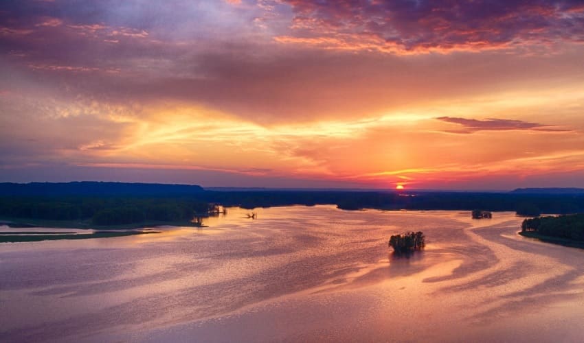 Миссисипи - крупнейшая река Северной Америки